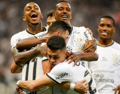 Jogadores do Corinthians comemoram gol contra o Santos (Rodrigo Coca/Agência Corinthians)