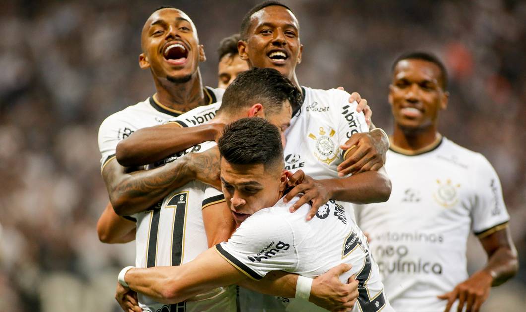 Qual foi o público do jogo Corinthians e Santos?